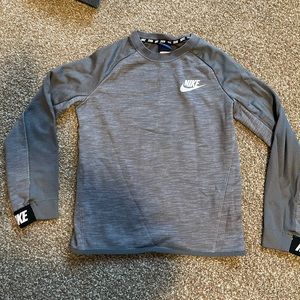 Nike kids dry fit crew neck sweater